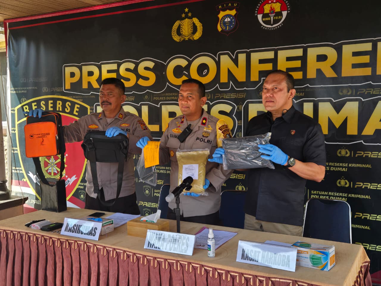 POLRES DUMAI UNGKAP KASUS NARKOTIKA, AMANKAN 20 PAKET SHABU SEBERAT ± 1.632 GRAM