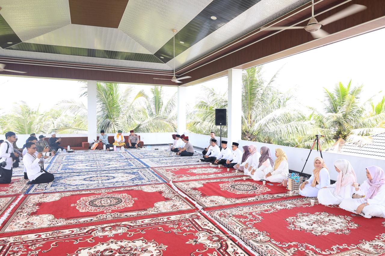 Silaturahmi dan Tausiah Keagamaan di Kampar, Menteri ATR/BPN dan UAS Hadir, Situasi Aman Terkendali