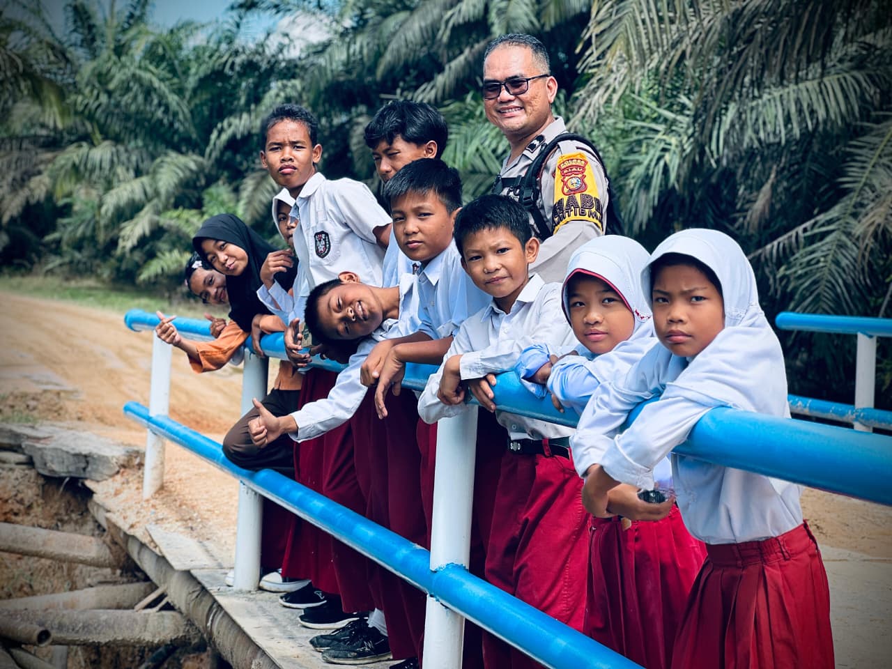Renovasi Jembatan Merah Putih Rampung, Polsek Lirik Gelar Doa Bersama