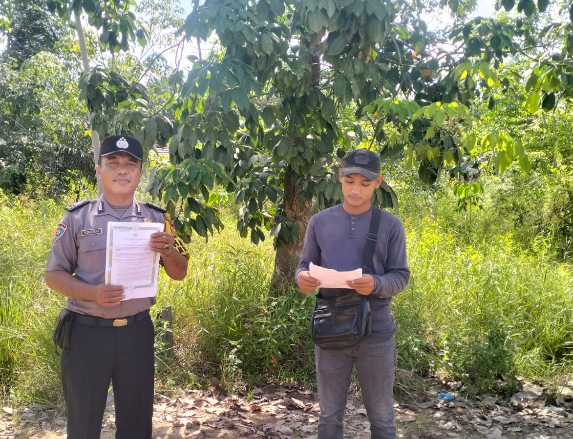DDS Polsek Kuala Cenaku Humanis, Polisi Ajak Warga Cegah Karhutla dan Jaga Kamtibmas