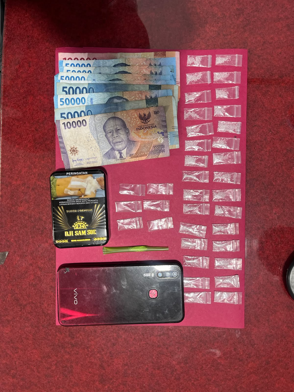 Polsek Ujungbatu Ungkap Kasus Narkoba, 30 Paket Sabu Seberat 4,75 Gram Disita, Dua Tersangka Diamankan
