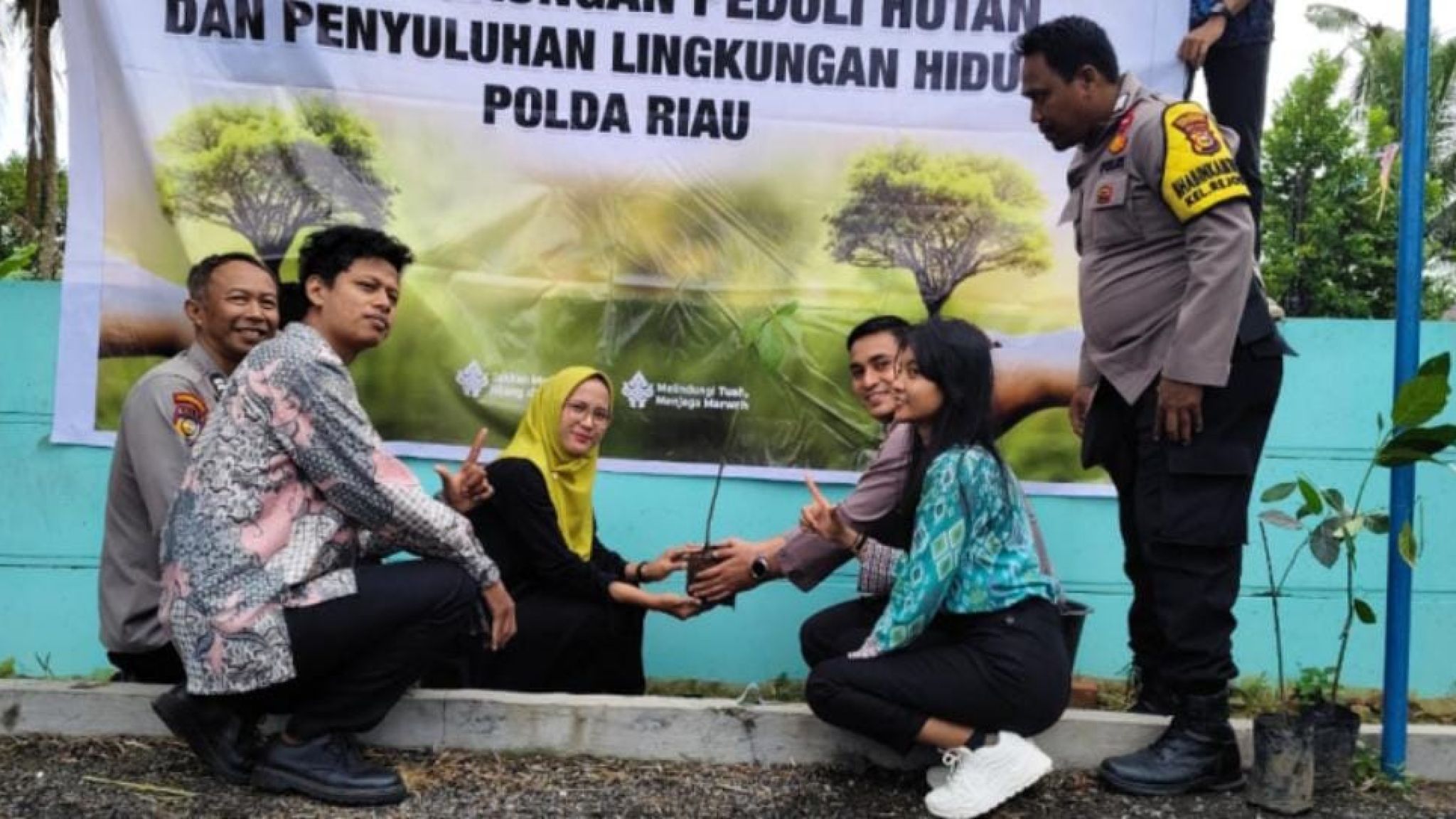 Melalui Green Policing SMK Akbar Pekanbaru, Siap Menjaga Lingkungan