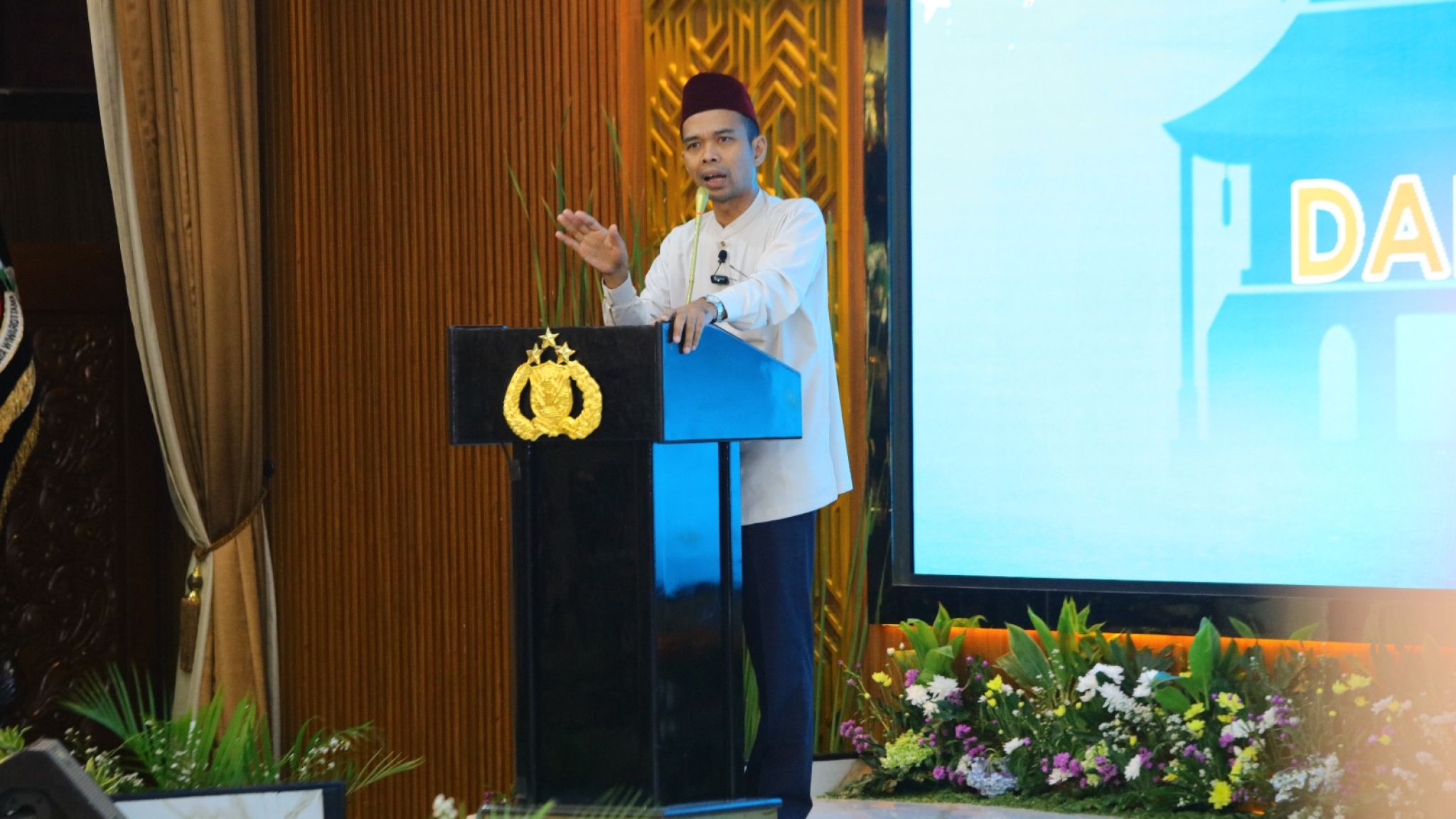 UAS: Polri Tak Perlu Mengejar Kepuasan Publik, Polri Hadir dan Bekerja dengan Amanah