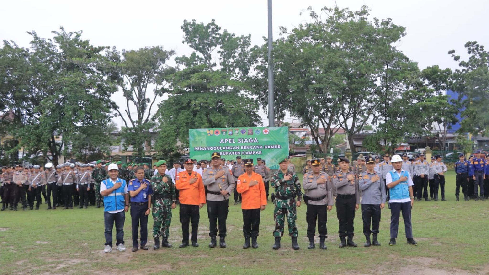 Meski Diguyur Hujan, Kampar Tetap Siaga: Apel Kesiapsiagaan Banjir Tunjukkan Komitmen Bersama Hadapi Bencana