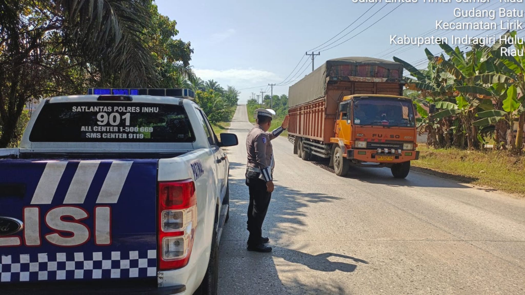 Polsek Lirik Gencarkan Patroli di Titik Rawan Laka Guna Ciptakan Keamanan dan Ketertiban Berlalu Lintas