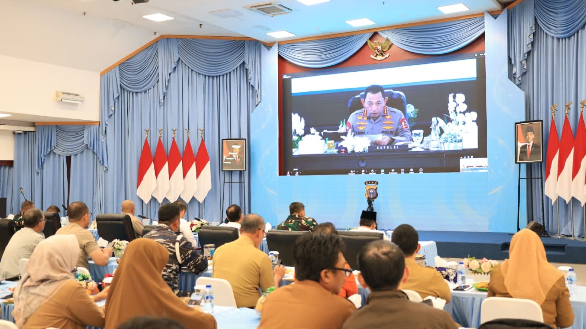 Polda Riau Gelar Rakor Lintas Sektoral Persiapan Pengamanan Natal 2025 dan Tahun Baru 2026