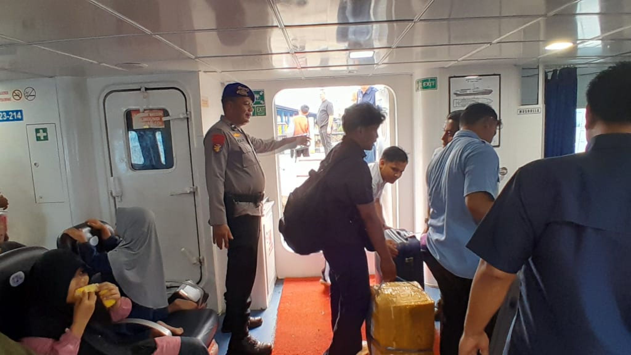 Pengamanan Ketat di Pelabuhan Tj Buton, Polisi Pastikan Pemudik Aman dan Nyaman